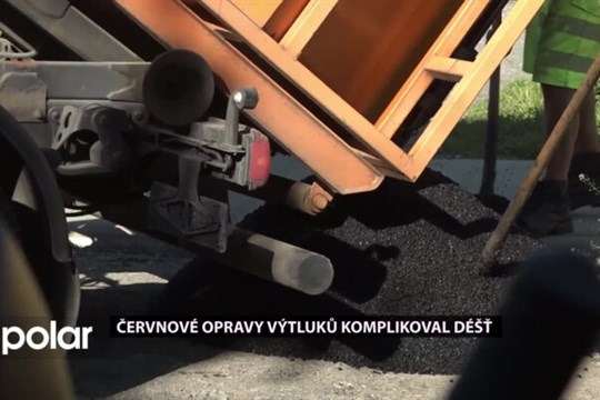 Červnové opravy výtluků zpočátku komplikoval déšť