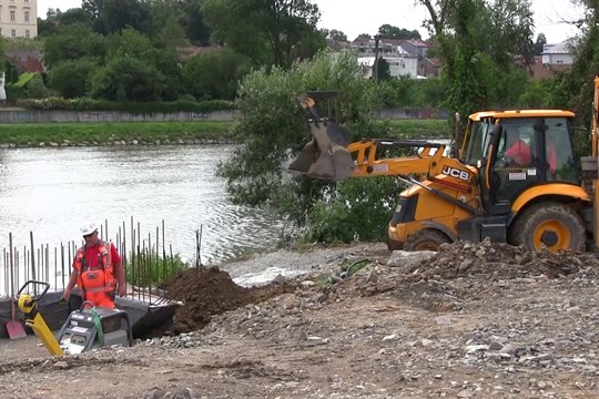 Stavba mostu v Napajedlích komplikuje cestu do centra města