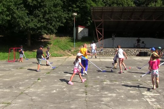 Rodinný sportovní den ve Bzenci nabídl dětem možnosti pohybu