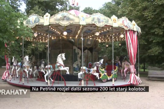 Na Petříně rozjel další sezonu 200 let starý kolotoč