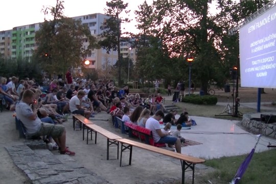 Letní kino v Hodoníně vyjde letos levněji a bude nově i na vesláku