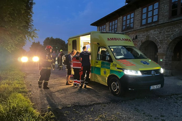 Dívku postihl během noční táborové bojovky astmatický záchvat