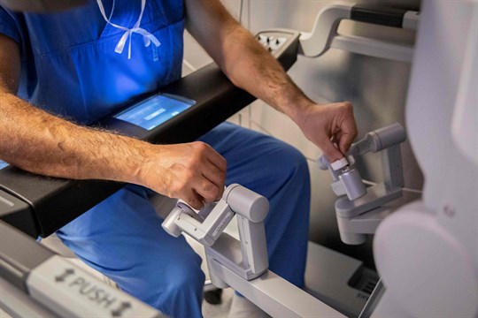 Robotický operační systém je na zlínské gynekologii v permanenci. Nejčastěji se jím operují onkologické pacientky 