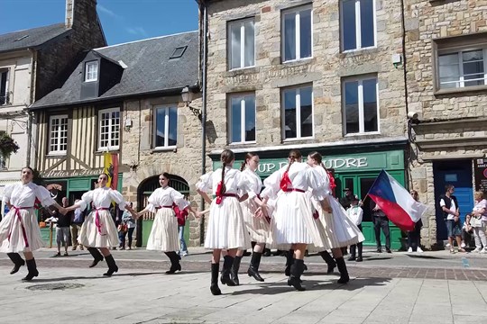 Štěpnička zaujala francouzské milovníky folkloru