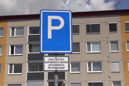 Parkoviště v ulici Sadová se bude opravovat. Vzniknou i nová parkovací místa
