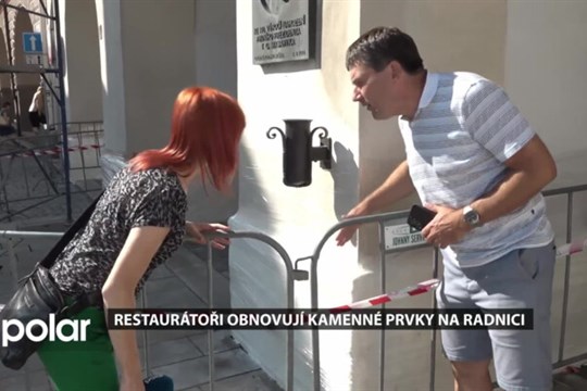 Novojičínská radnice je v péči restaurátorů, obnovují její kamenné prvky