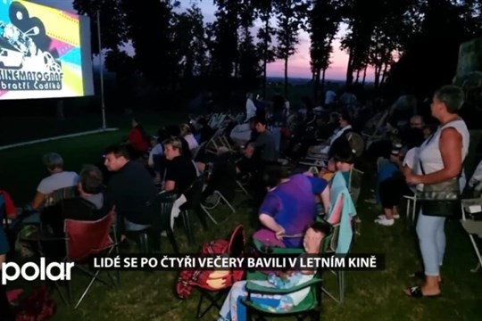 Lidé se po čtyři večery bavili v letním kině s výhledem na Beskydy
