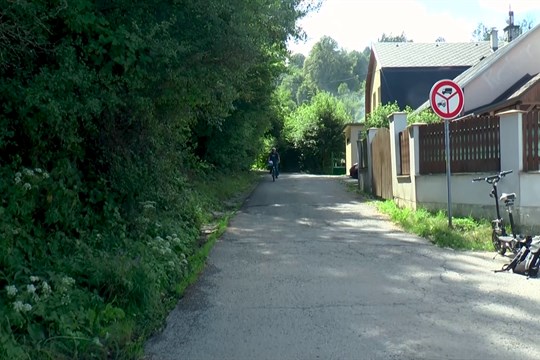 Komunikace ve vsetínské místní části Potůčky je kompletně opravená