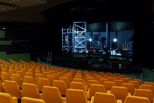 Kino Hvězda má nové promítací plátno