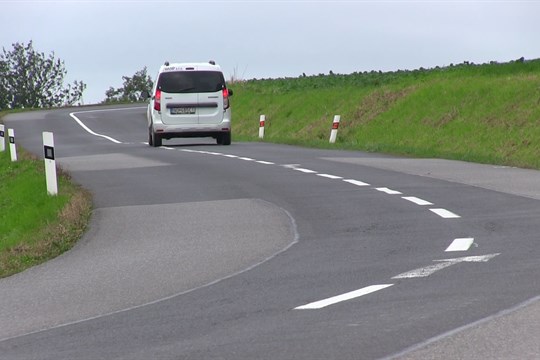 Silnice u Částkova není bezpečná ani po rekonstrukci