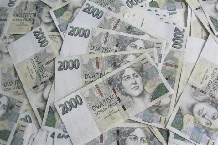 Muž přeposlal statisíce na cizí účty. Chtěl ochránit své finance