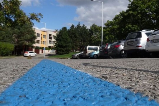 Chystají se další debaty na téma zavedení modrých zón. Vyjádřit se můžete i v on-line dotazníku