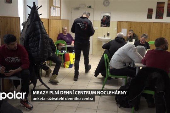 Lidé bez domova v mrazivých dnech plní denní centrum i noclehárnu v Opavě
