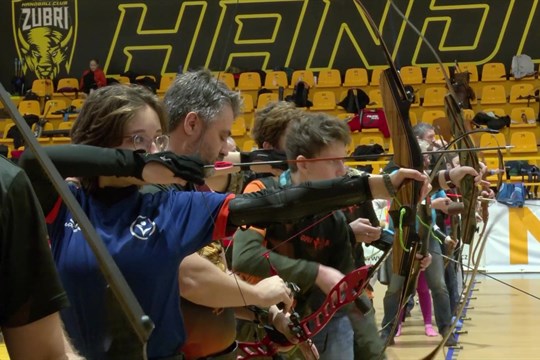Rožnovští lukostřelci se z lesa přesunuli do haly na zimní turnaj