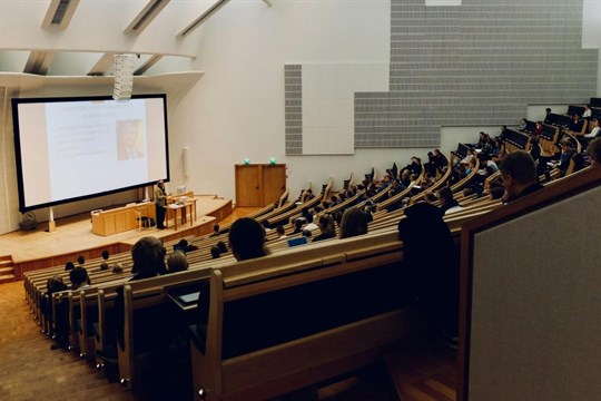 Karlovarský kraj usiluje o zřízení veřejné vysoké školy, hejtmanka předloží iniciativu zastupitelstvu