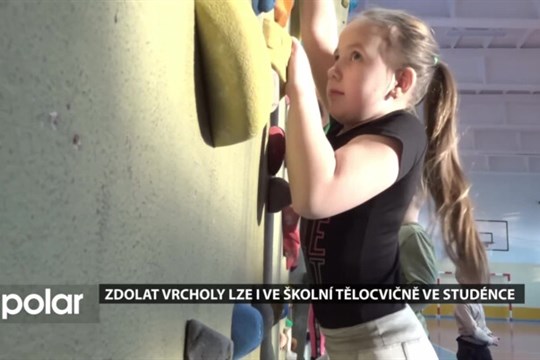 Zdolat vrcholy lze i ve školní tělocvičně ve Studénce