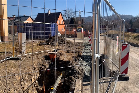 Na Lapači probíhají práce na přeložce plynu a rekonstrukci kanalizace
