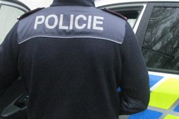 Vydával se za policistu a zaměstnance banky, žena díky podvodníkovi přišla o čtvrt milionu