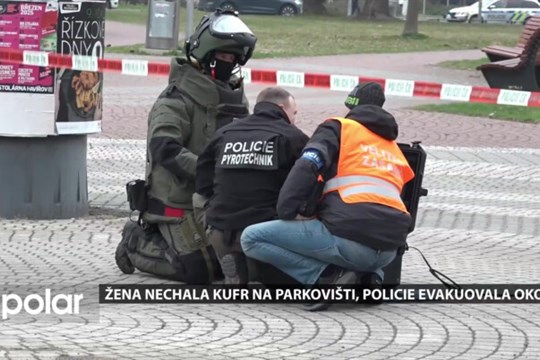 Seniorka zapomněla kufr s prádlem na parkovišti, to spustilo velkou policejní akci