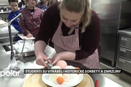 Studenti Slezské univerzity vaří podle historických receptů. Tentokrát vyráběli sorbety a zmrzliny