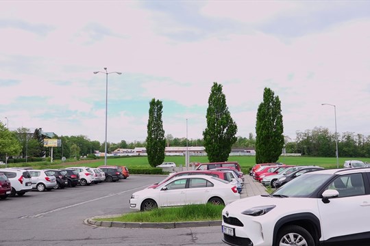 U krematoria v Olomouci budou závory