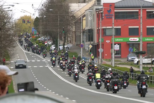 Spanilá jízda odstartovala sezónu a připomněla bezpečnost na silnicích