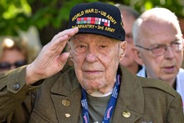 Americký veterán: Ve válce nikdo nevyhrává, všichni prohrávají