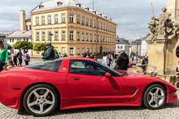 Do Šternberka míří legendární americké vozy Corvette