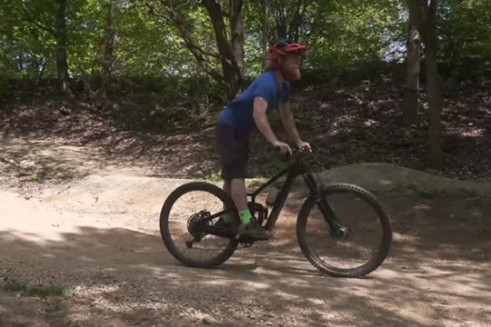 V Jablonci se dokončuje nový bikepark