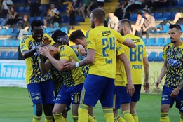 Fotbalisté Zlína doma zdolali předposlední Varnsdorf a přiblížili se postupu do první ligy