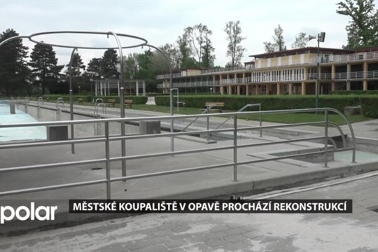 Městské koupaliště v Opavě prochází rekonstrukcí. Povodně poškodily přízemí památkově chráněné budovy