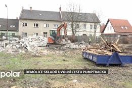 Demolice skladů u bývalého vlakového nádraží uvolní cestu pumptracku