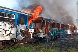 Ve Valašském Meziříčí hořely odstavené vagóny