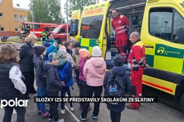 Dětem ze Slatiny se představily složky IZS, v závěru školáci hasili školu