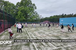 V areálu ZŠ M. Pujmanové je další opravené sportoviště