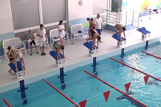 Vsetínské lázně hostily okresní přebor v plavání