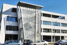 Nemocnice Karlovy Vary má jako první v kraji centrum s rozšířenou hematoonkologickou péčí