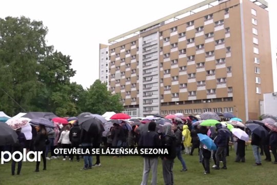 Otevření lázeňské sezony 2025 v Karviné proběhlo za doprovodu deště, ale i pozitivních vyhlídek