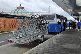 Letošní sezónu cyklobusů a turistických spojů v Plzeňském kraji zahájil stylově historický autobus Karosa ŠL 11 Turist do Brd