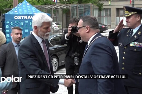 Prezident Petr Pavel dostal v Ostravě včelí úl. Se zastupiteli diskutoval o problémech města