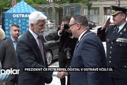 Prezident Petr Pavel dostal v Ostravě včelí úl. Se zastupiteli diskutoval o problémech města