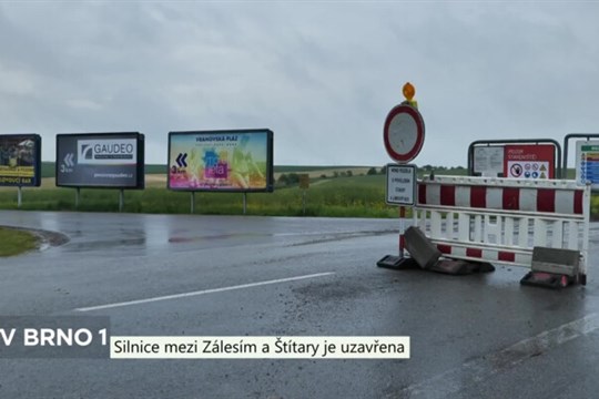Mezi Zálesím a Štítary se rekonstruuje vozovka