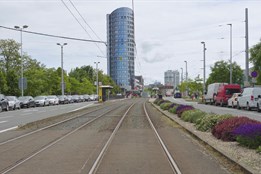 Opravy na třídě Kosmonautů vyloučily na tři týdny provoz tramvají