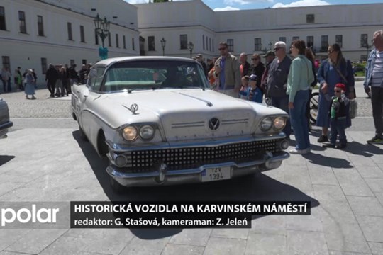 Historická vozidla okružní jízdou projela pohraničím a zaparkovala také v Karviné