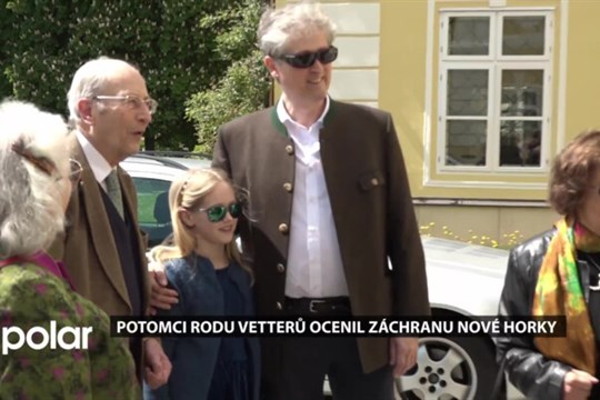 BEZ KOMENTÁŘE: Do Nové Horky u Studénky se vrátili potomci stavitelů zámku