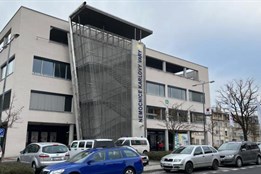 Karlovarský kraj žádá plán záchrany nemocnice. Valná hromada dostane zprávu o jejím dalším fungování