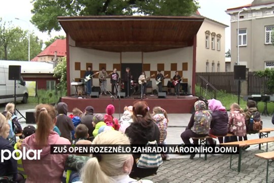 Festival ZUŠ Open rozezněl i zahradu Národního domu ve Frýdku-Místku