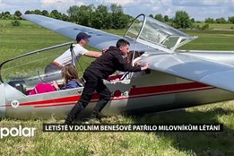 Zájemci o bezmotorové létání si užili let větroněm na letišti v Dolním Benešově