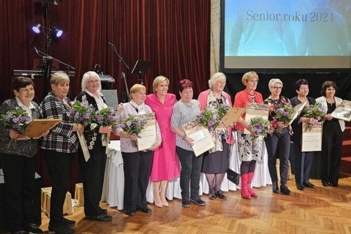 Nominace na Seniora roku v Karlovarském kraji jsou opět otevřené