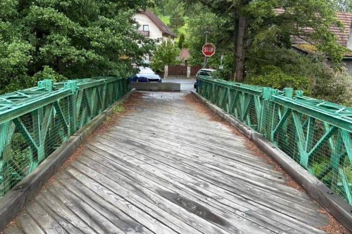 Karlovarský kraj se snaží opět zprůjezdnit most v Šemnici
